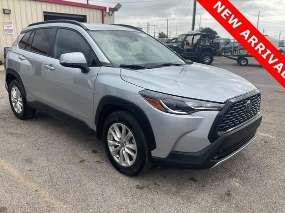 TOYOTA COROLLA CROSS 2022 7MUCAAAG1NV021431 image